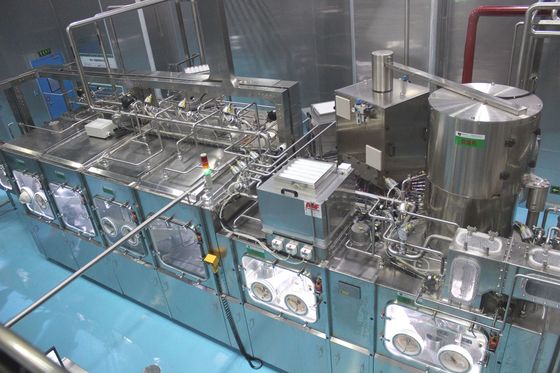 İçecek Suyu İçin 30000BPH Aseptik Soğuk Dolum Makinesi